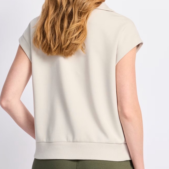 NWT (Size XL) THREAD & SUPPLY Zodie Short Sleeve Scuba Knit Top - Picture 2 of 8